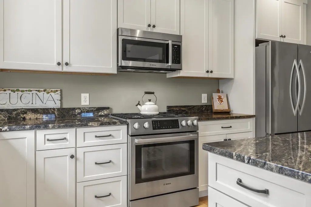2 Franklin Circle Cape Elizabeth ME 04107
