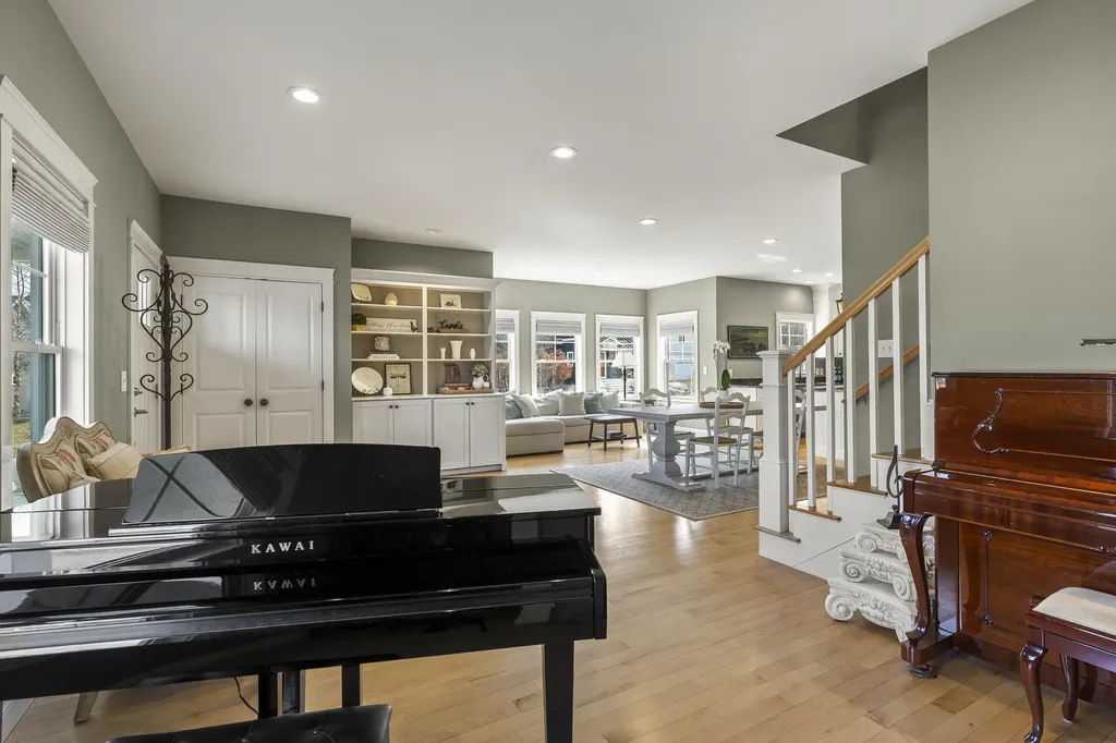 2 Franklin Circle Cape Elizabeth ME 04107