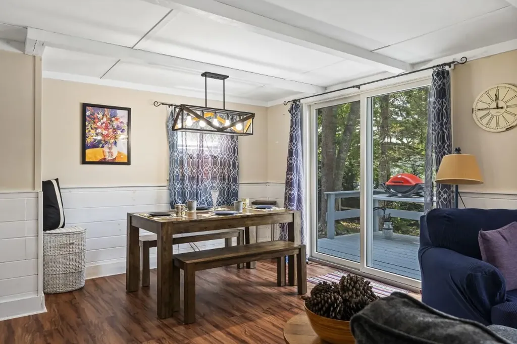 42 Wawenock Trail Boothbay Harbor ME 04538
