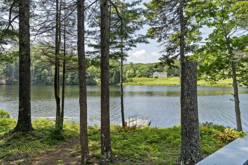 42 Wawenock Trail Boothbay Harbor ME 04538