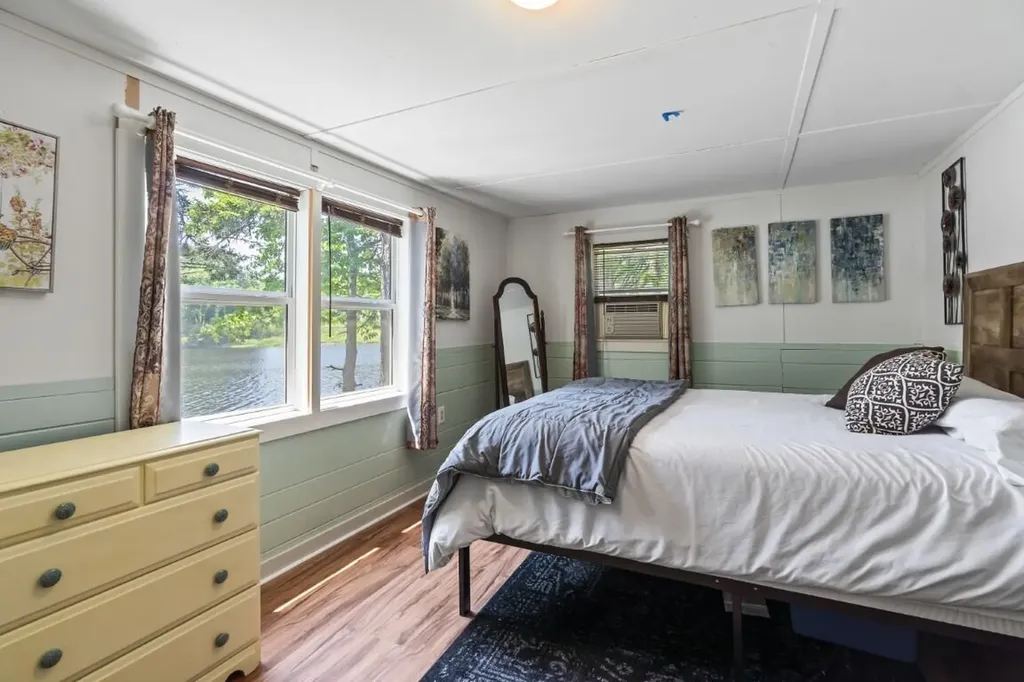 42 Wawenock Trail Boothbay Harbor ME 04538