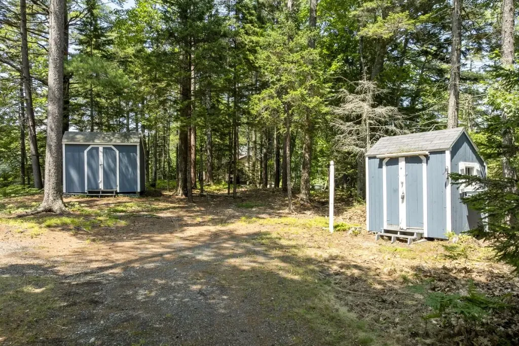 42 Wawenock Trail Boothbay Harbor ME 04538
