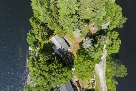 42 Wawenock Trail Boothbay Harbor ME 04538