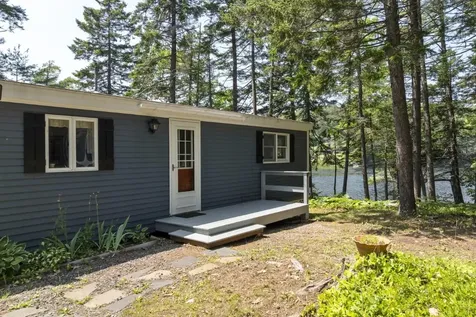 42 Wawenock Trail Boothbay Harbor ME 04538