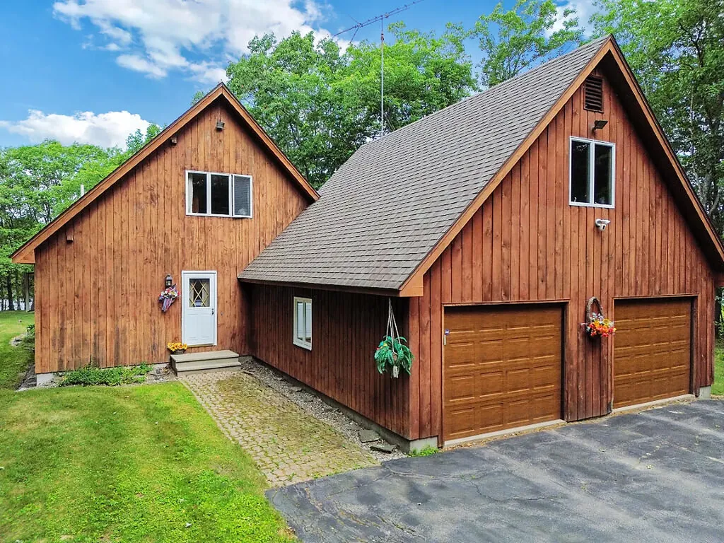 691 Middle Road Dresden ME 04342