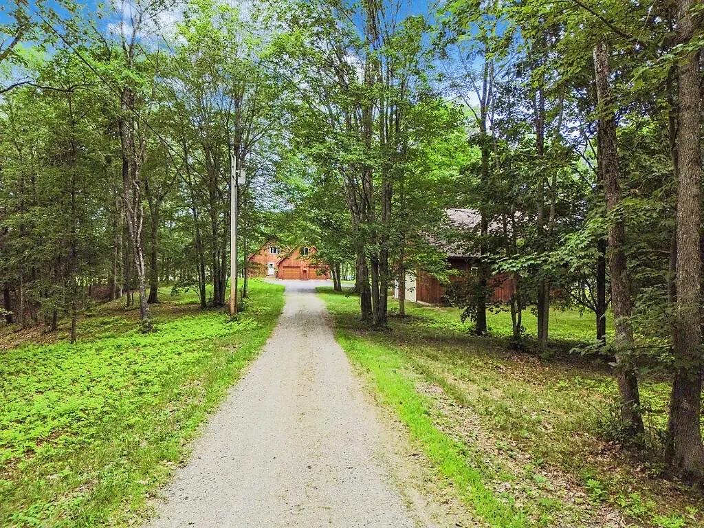 691 Middle Road Dresden ME 04342