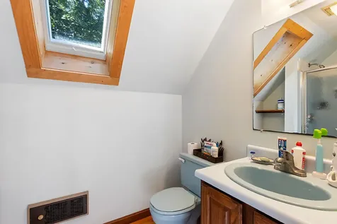 691 Middle Road Dresden ME 04342
