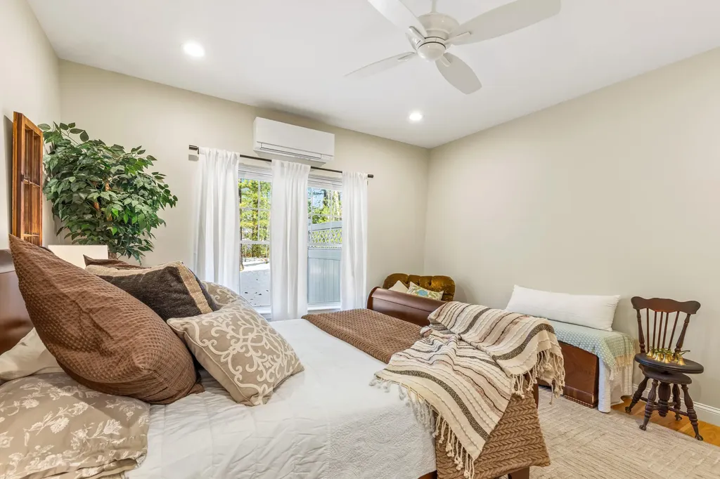 23 Chamberlain Way Kennebunk ME 04043