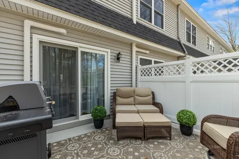 23 Chamberlain Way Kennebunk ME 04043
