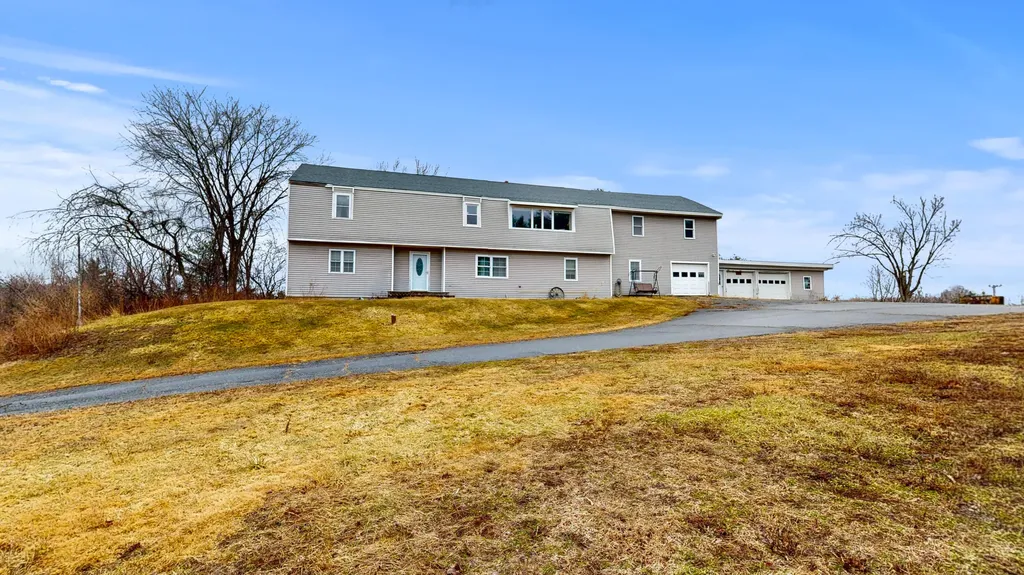 445 W River Road Augusta ME 04330