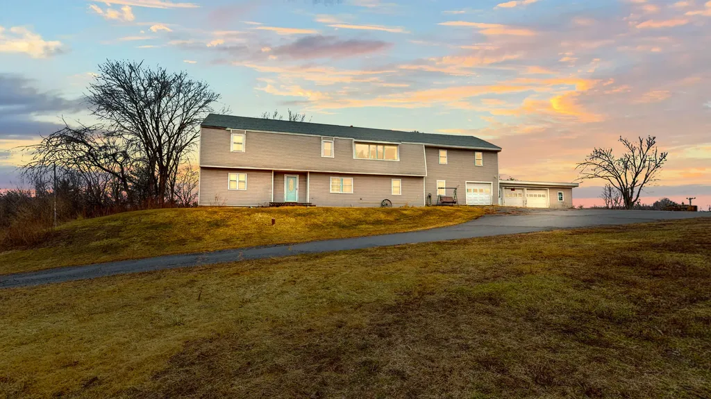 445 W River Road Augusta ME 04330