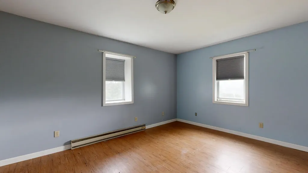 445 W River Road Augusta ME 04330