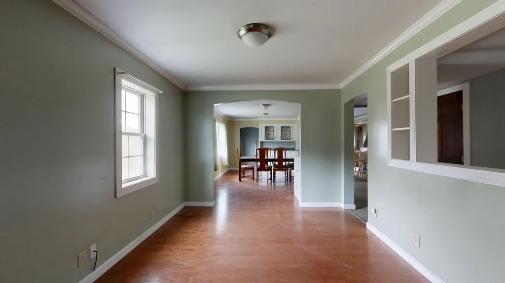 445 W River Road Augusta ME 04330