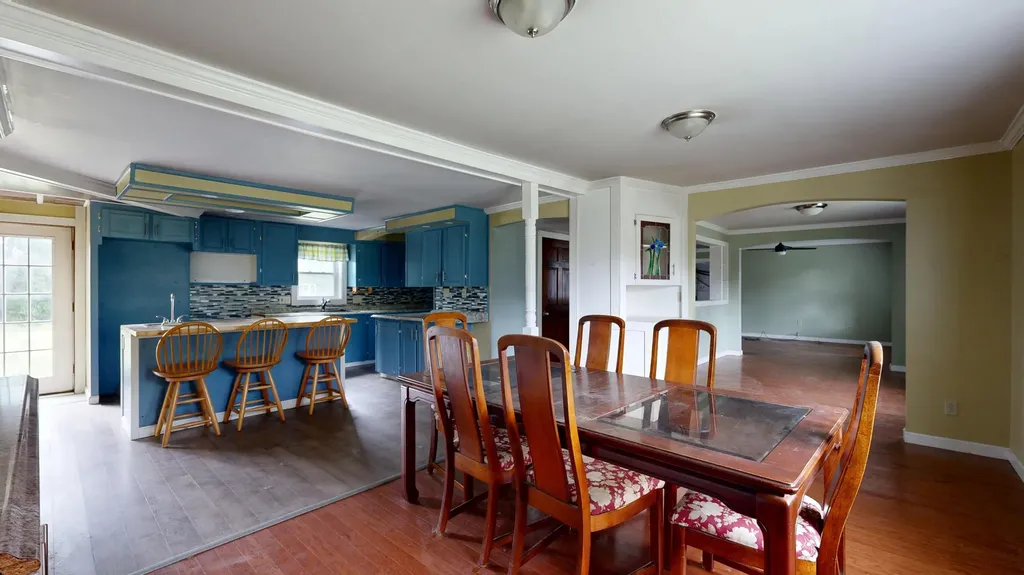445 W River Road Augusta ME 04330