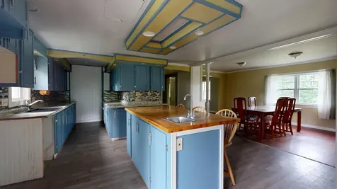 445 W River Road Augusta ME 04330