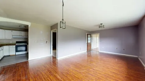 445 W River Road Augusta ME 04330