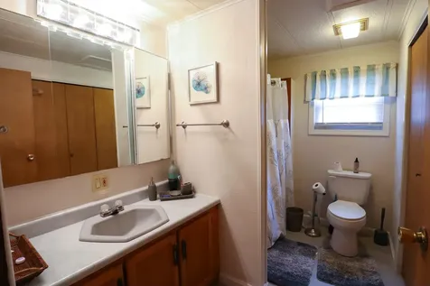 9 Lynewood Drive Norway ME 04268