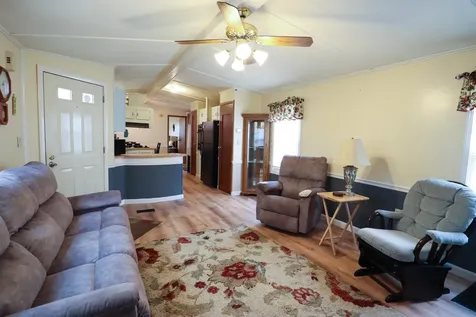 9 Lynewood Drive Norway ME 04268