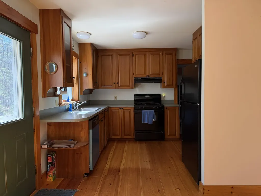 15 Eagle Lane Damariscotta ME 04543