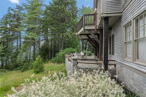 93 Governors Point Road Harpswell ME 04079