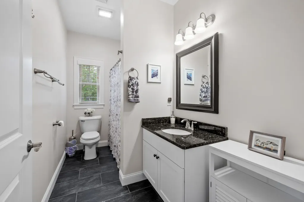 11 Kings Pine Lane Arundel ME 04046