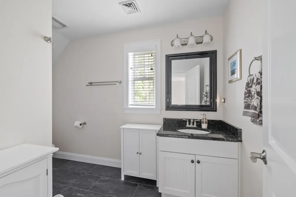 11 Kings Pine Lane Arundel ME 04046