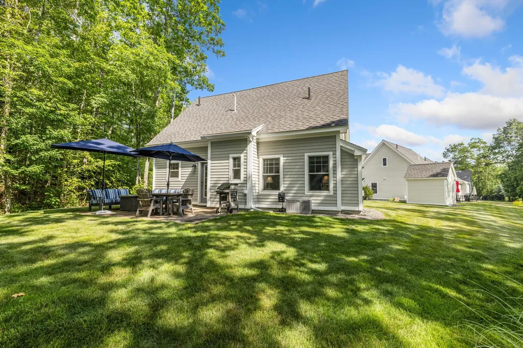 11 Kings Pine Lane Arundel ME 04046