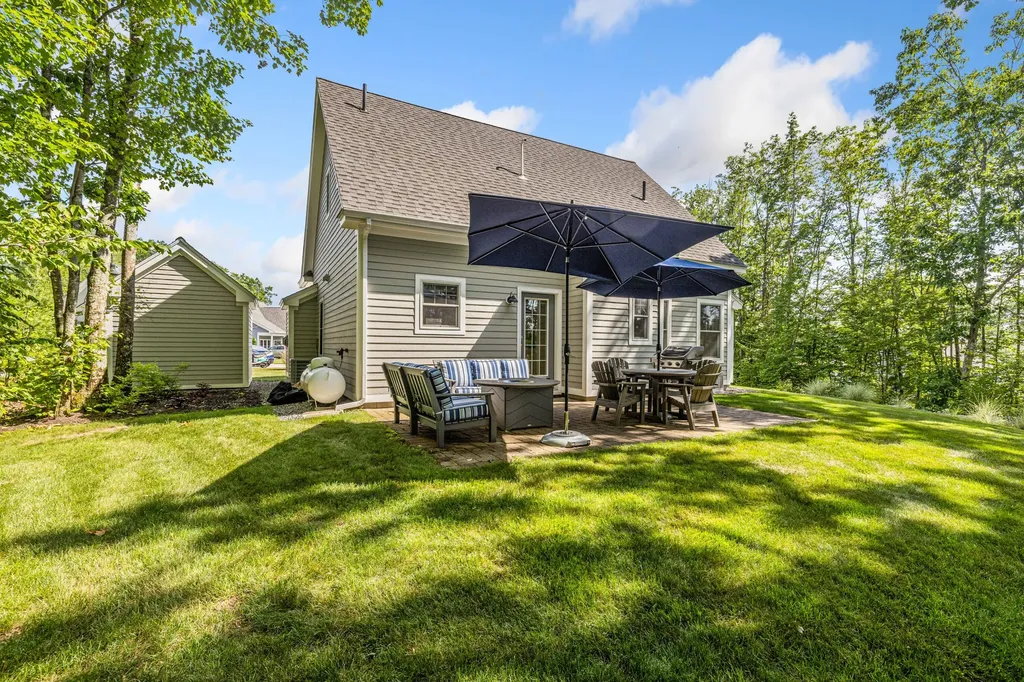11 Kings Pine Lane Arundel ME 04046