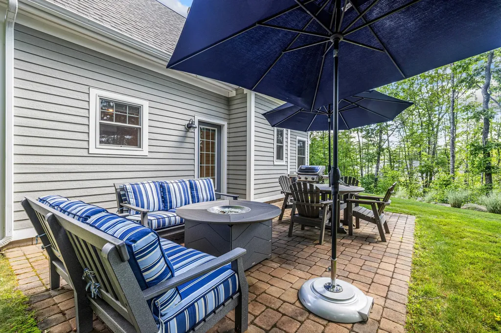 11 Kings Pine Lane Arundel ME 04046