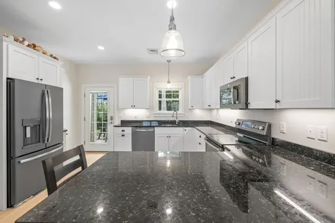 11 Kings Pine Lane Arundel ME 04046