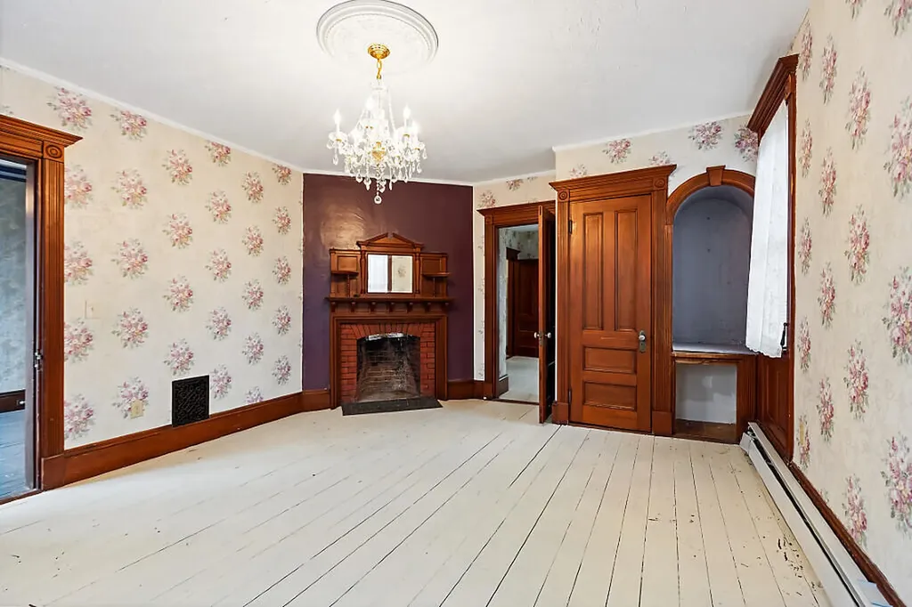 1135 E Pittston Road Pittston ME 04345