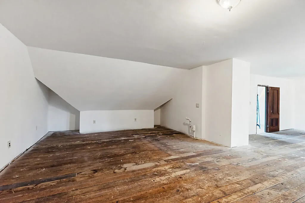1135 E Pittston Road Pittston ME 04345