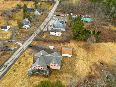 1135 E Pittston Road Pittston ME 04345