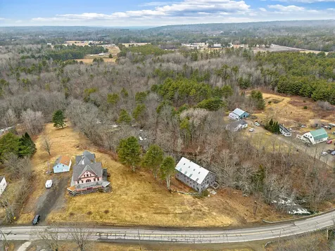 1135 E Pittston Road Pittston ME 04345