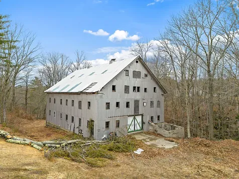 1135 E Pittston Road Pittston ME 04345