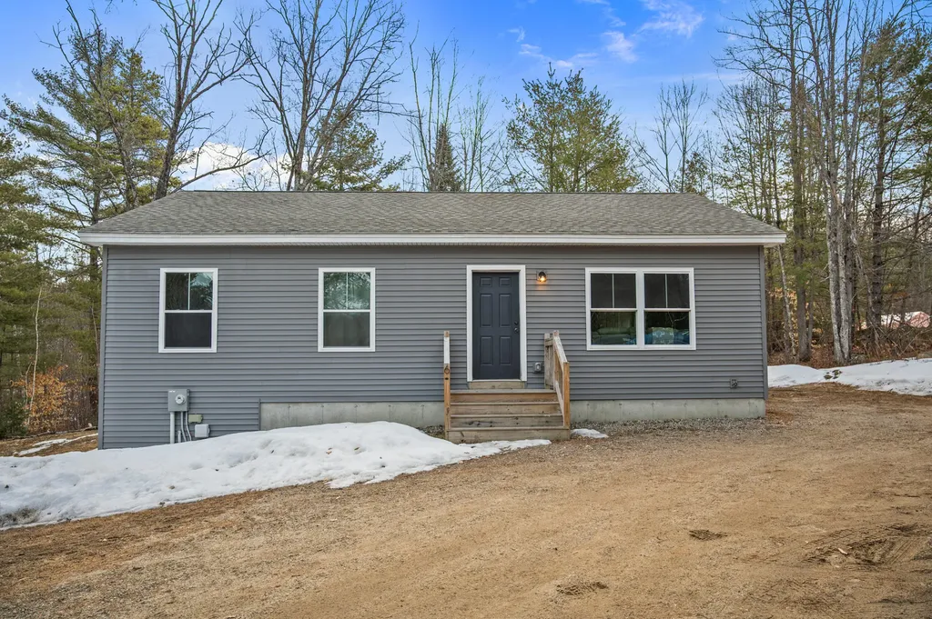6 Oak Woods Drive Hiram ME 04041