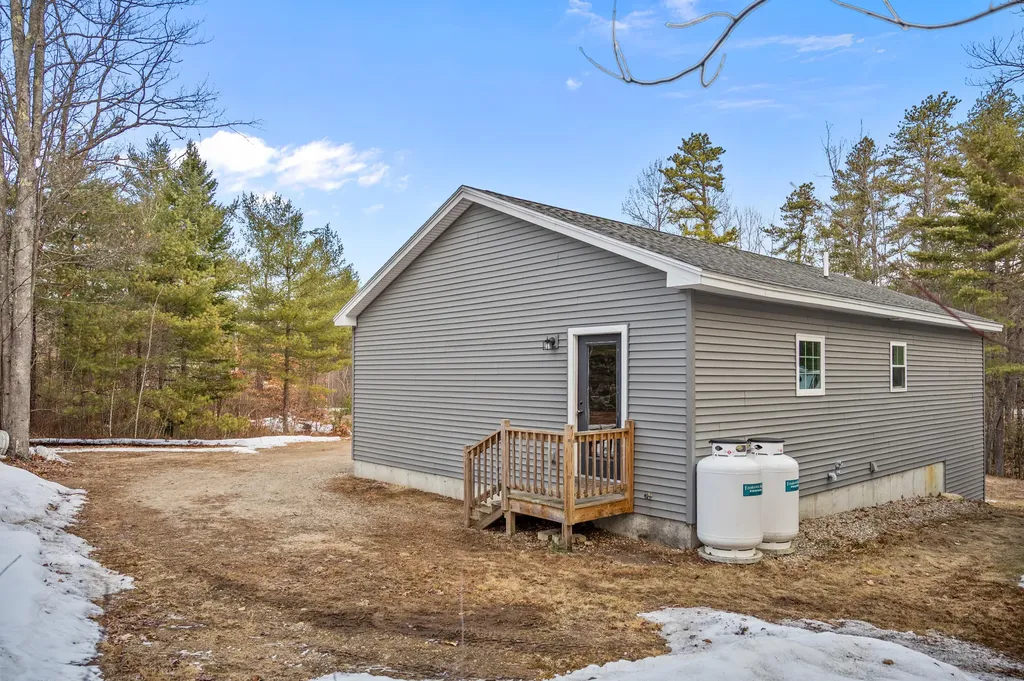 6 Oak Woods Drive Hiram ME 04041