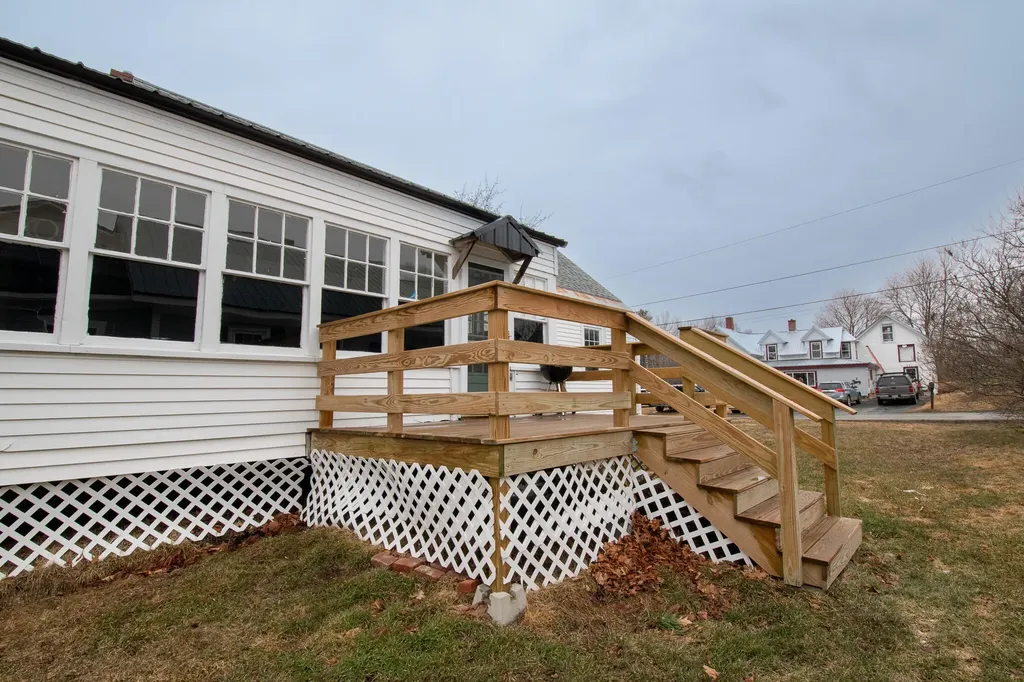 479 Essex Street Dover-foxcroft ME 04426