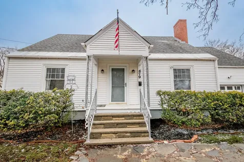 479 Essex Street Dover-foxcroft ME 04426