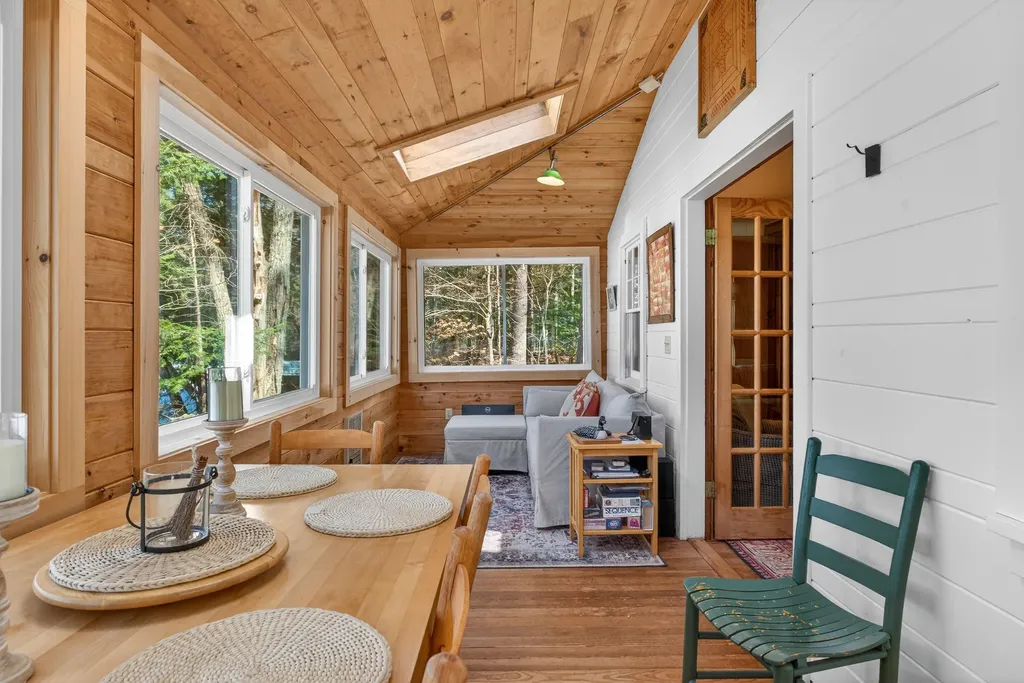 25 Katheryn Boulevard Casco ME 04015