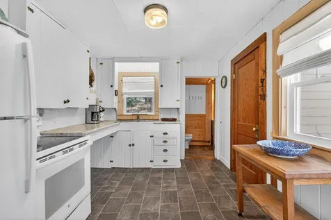 25 Katheryn Boulevard Casco ME 04015
