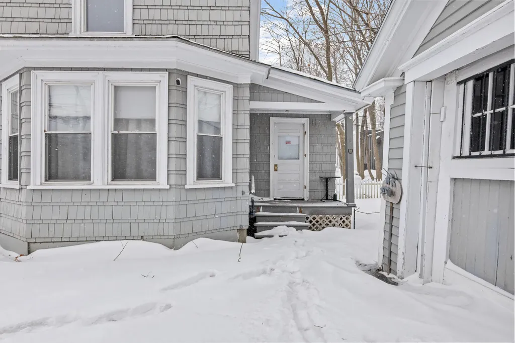 4 Amherst Street Augusta ME 04330