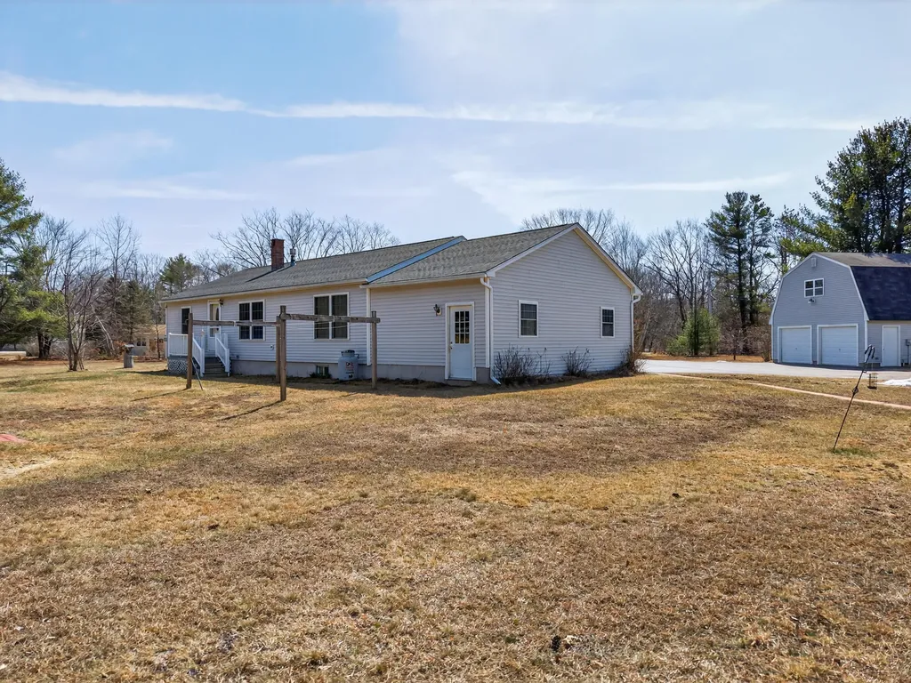 23 Old Post Road Lyman ME 04002