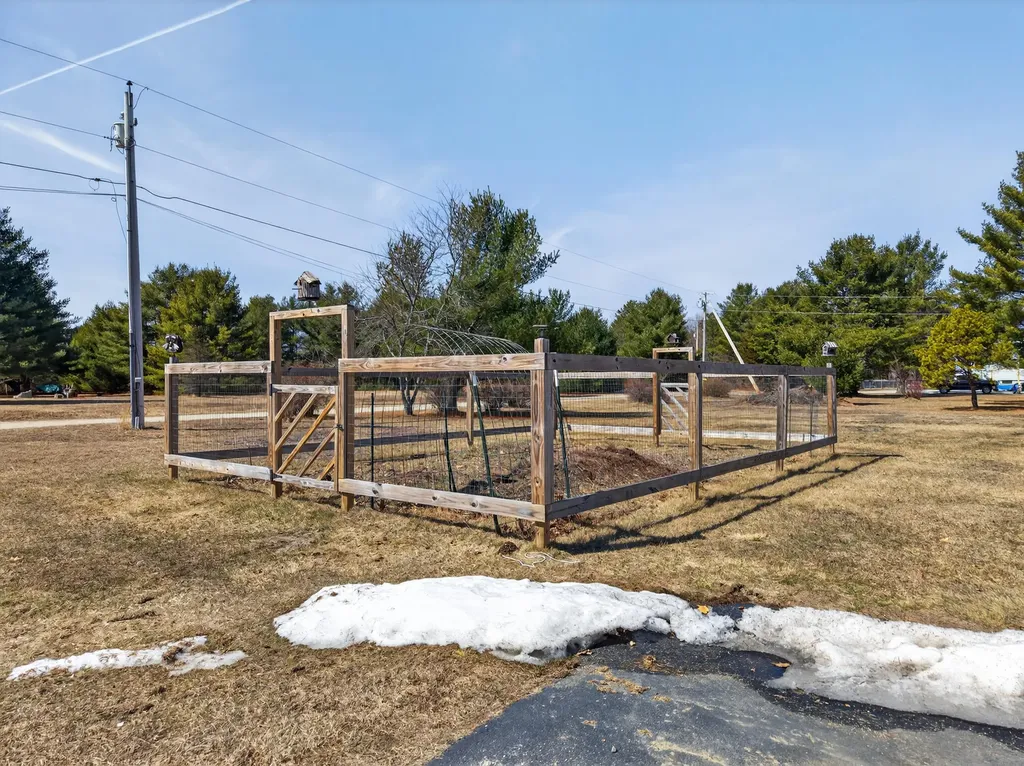 23 Old Post Road Lyman ME 04002