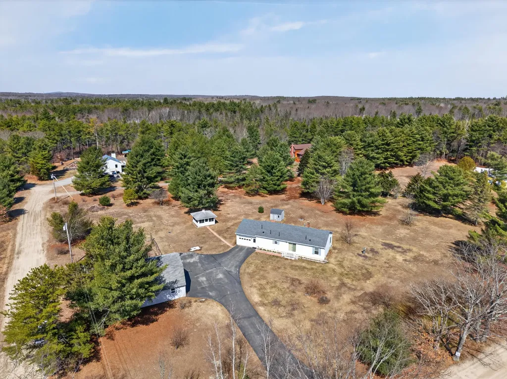 23 Old Post Road Lyman ME 04002