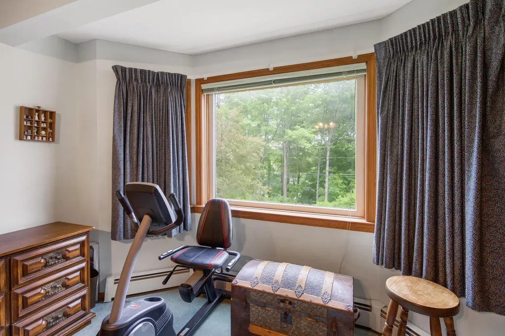 69 Cottage Street Hampden ME 04444