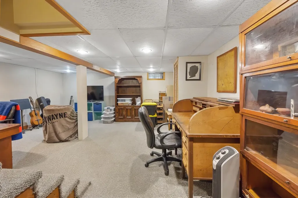 69 Cottage Street Hampden ME 04444