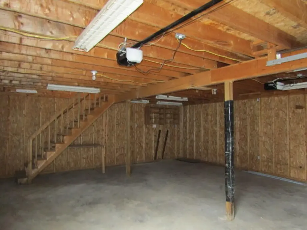 23 Dumas Street Lisbon ME 04252