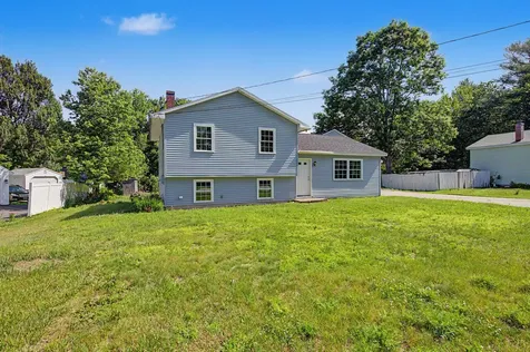 23 Dumas Street Lisbon ME 04252