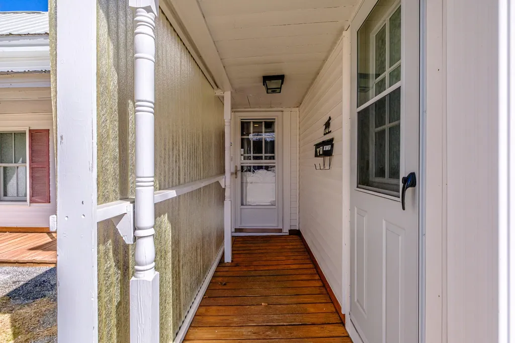 11 Summer Street Norway ME 04268